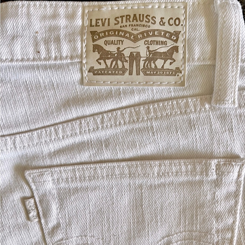 Levi’s White Mid Length Shorts